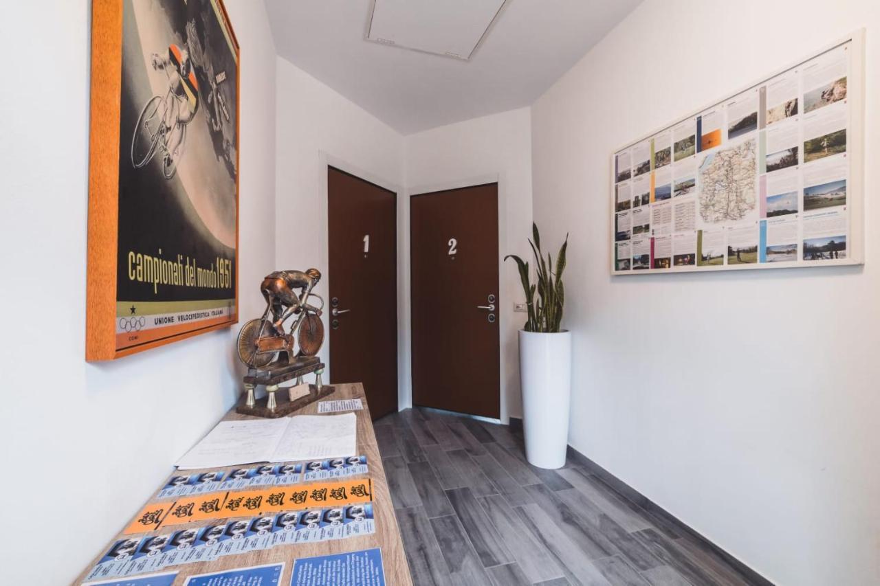 Casa Charlie Lägenhet Arcisate Exteriör bild
