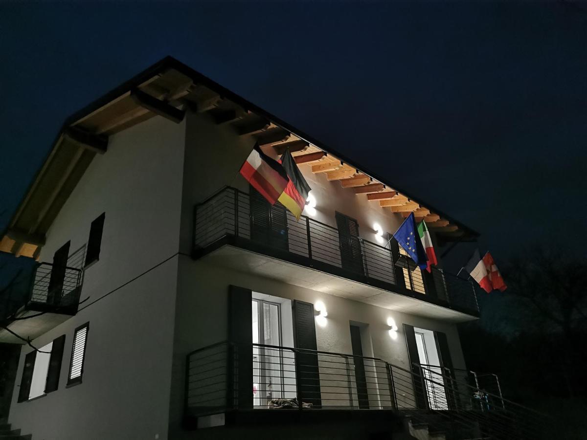 Casa Charlie Lägenhet Arcisate Exteriör bild