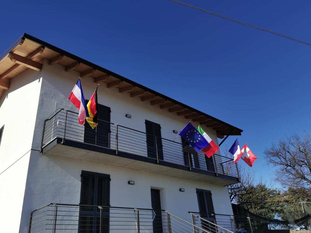Casa Charlie Lägenhet Arcisate Exteriör bild